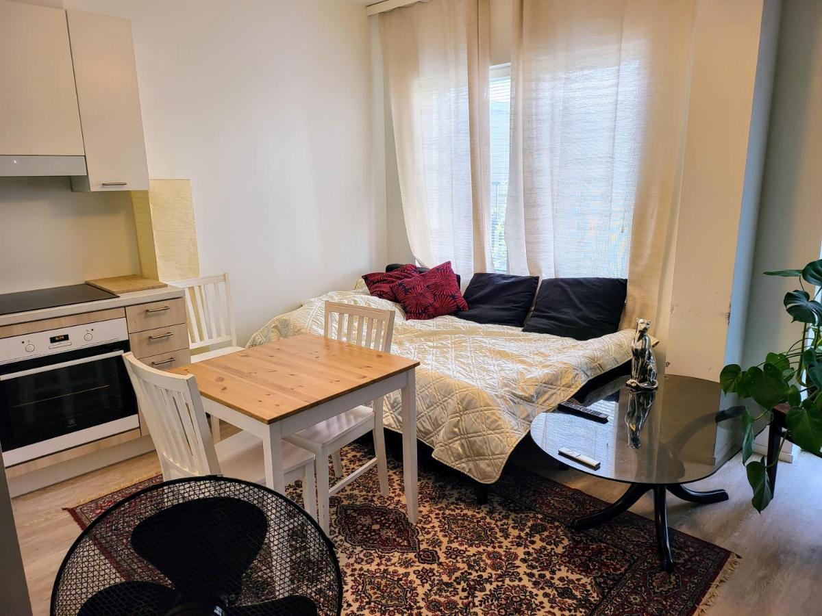 Apartment Near The Harbour ตูร์กู ภายนอก รูปภาพ